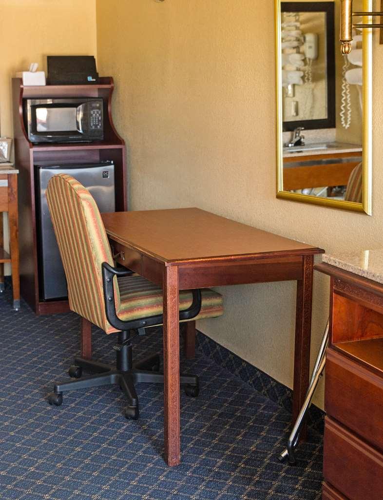 Americas Best Value Inn - Monroeville Cameră foto